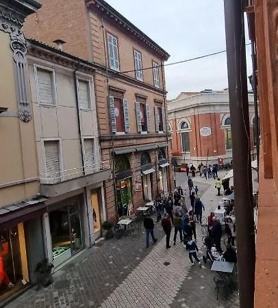 Daire Ravenna, A Casa Di G